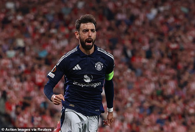 Fernandes Rebukes Spanish Reporter Over Misunderstood Red Card Rule in Man Utd Win
