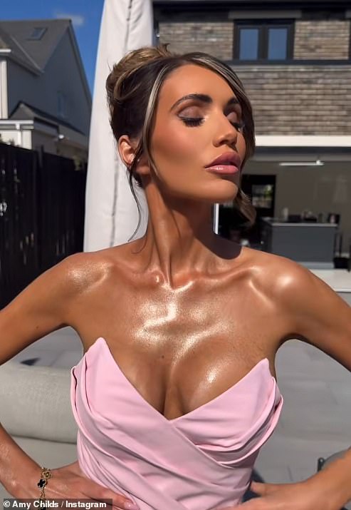 Amy Childs Sparks Concern Over Dramatic Weight Loss in Strapless Pink Minidress
This version maintains the key elements of the original title, concisely highlighting the concern, the reason (weight loss), and the outfit, while streamlining the structure for clarity.