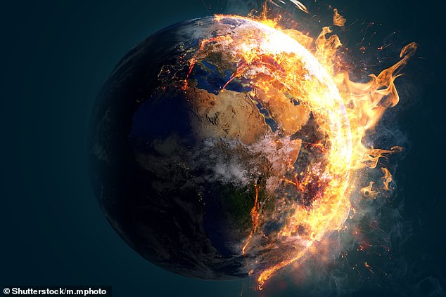 Scientists Warn 1.5°C Climate Threshold Closes in 3 Years Without CO2 Reductions