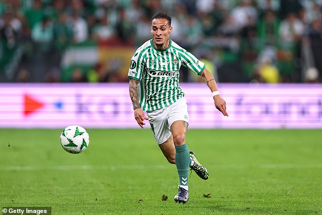 Bayer Leverkusen Track Manchester United Star Amid Ten Hag’s Bid to Reunite with Former Signing