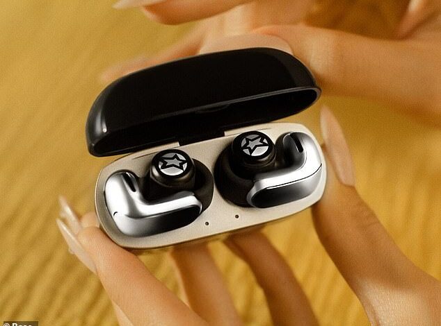 Bose & Blackpink’s Lisa Ultra Open Earbuds Review: Testing the Ultra-Comfortable Collab