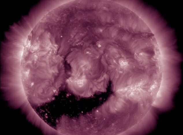 Dramatic Solar ‘Claw’ Eruption Sparks Powerful Earth-Bound Shockwave Within Hours