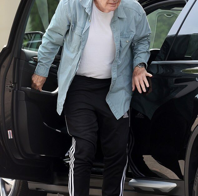 "Legendary Hollywood Duo Known for Iconic Sitcom Marriage Spotted Together After Years—Who Are These Screen Icons?"