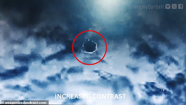 US Military Releases New Footage of Captured Saucer-Shaped UFO in Flight