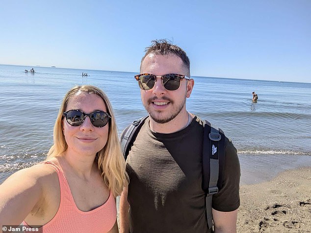 Woman’s Genius Travel Hack Saves £70 on easyJet Cabin Baggage Fee at Airport