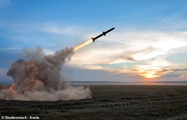 Global Experts Assess Risks of First Nuclear Strike in Escalating WWIII Tensions