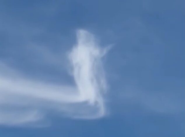 Heavenly Biblical Sign Illuminates Skies Over Church Congregation After Mass: ‘Absolutely Remarkable’
