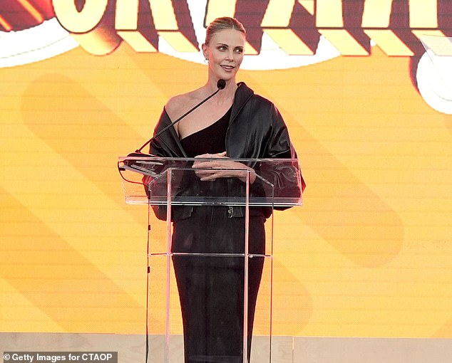 Charlize Theron Criticizes Celebrities Attending Bezos-Sánchez Wedding During Charity Speech