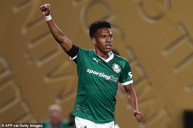 Palmeiras’ Estevao Willian Fires Stunning Goal Against Future Club Chelsea, Beating Sanchez
