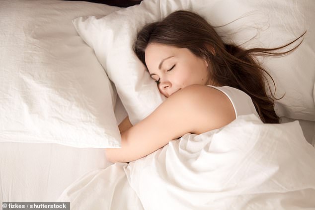 Microbiologist Alerts: Proper Bedding Wash Frequency & Must-Change Item Every 3 Days You’re Missing