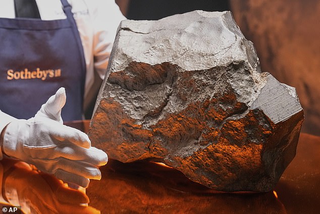 World’s Largest Martian Meteorite: 25kg After 140-Million-Mile Journey Set for £3M Auction