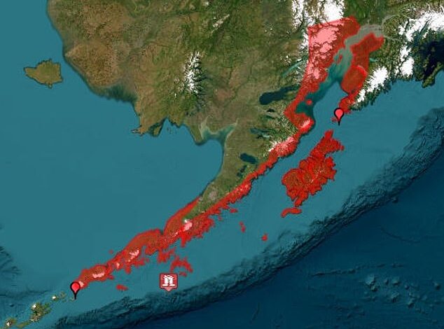 7.3-Magnitude Earthquake Strikes Off U.S. Coast, Triggering Tsunami Warning for Thousands