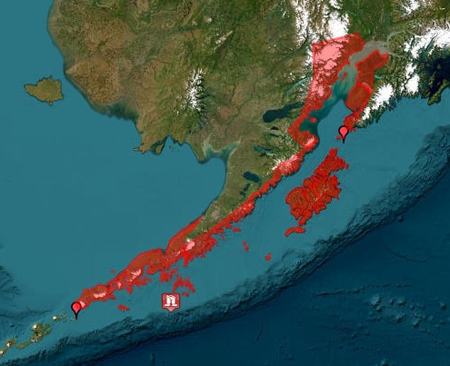 7.3-Magnitude Earthquake Strikes Off U.S. Coast, Triggering Tsunami Warning for Thousands