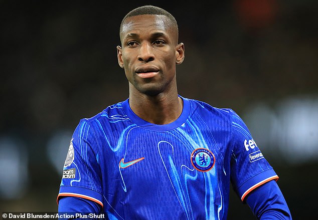 Manchester United in Shock Talks for Chelsea’s £100m Star, Face Major Transfer Hurdle