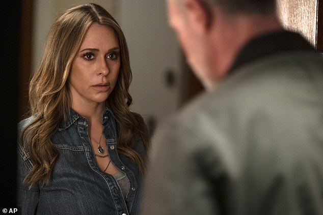 Title: I Know What You Did Last Summer Reboot Underperforms at Box Office as Original Cult Classic Maintains Top Spot