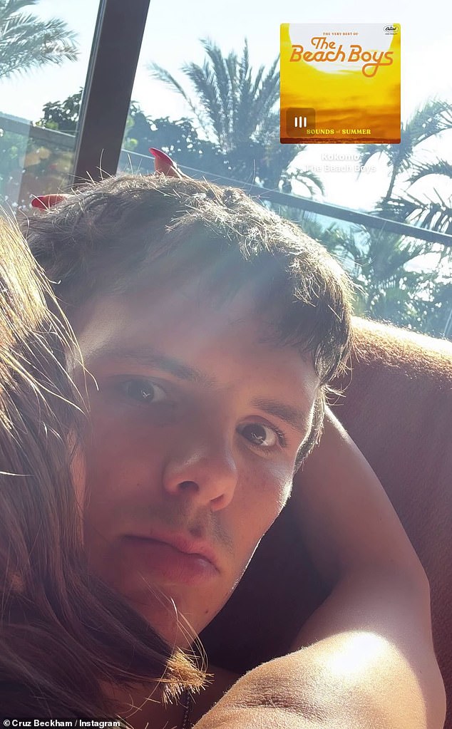 Cruz Beckham, 20, and Girlfriend Jackie Apostel, 30, Spotted Embracing During Summer Break Amid Ongoing Strain with Brother Brooklyn
