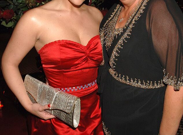 Title: Martine McCutcheon’s Estranged Mother Pleads for Reconciliation After Pushing Star Away Following Son’s Death