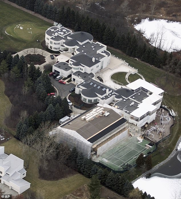 Michael Jordan’s $9.5 Million Mansion Secrets Unveiled by Astonished New Buyer