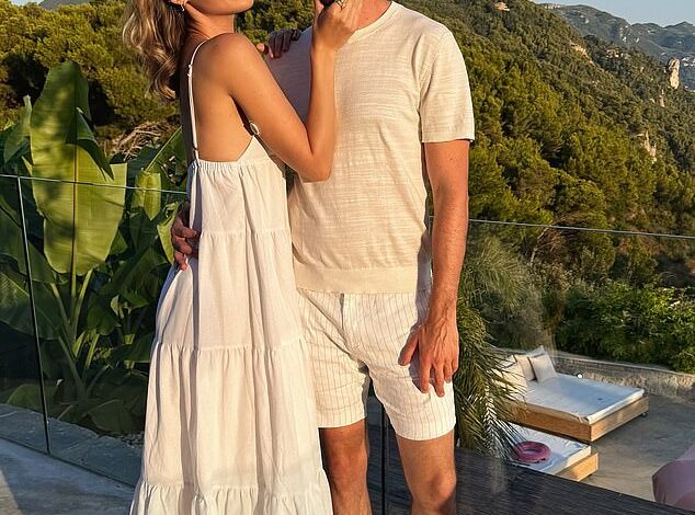 Roxy Horner Discusses Living with Type 1 Diabetes While Reuniting with Fiancé Jack Whitehall in Corfu After Months Apart
