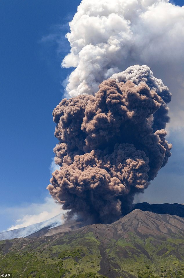 Scientists Warn Hundreds of Dormant Volcanoes Poised to Erupt with Unprecedented Explosive Power