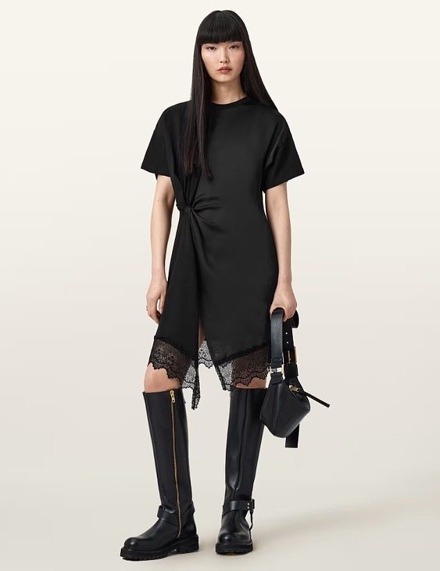 Holly Willoughby’s Gothic Glastonbury Look Sells Out: Self-Designed Hiking Boots and Belted Mini Dress Wow Fans