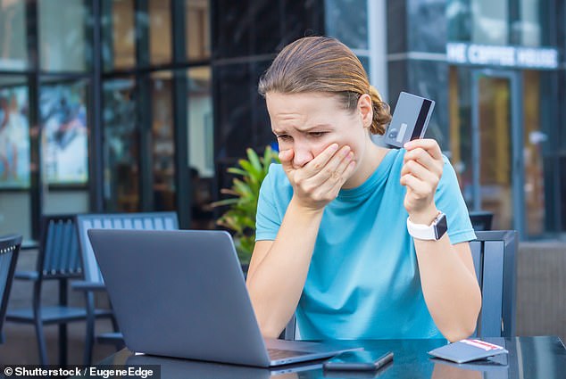US Credit Card Scam Surge: Critical ‘Avoid Use’ Alert and Essential Safety Measures