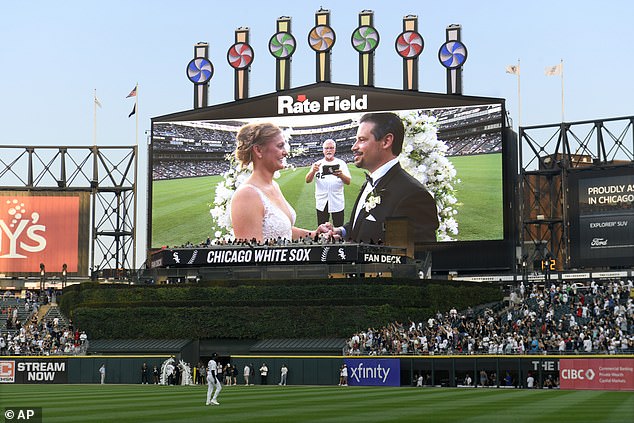 White Sox Fans’ Minute-Long Wedding Features 50-Foot Hot Dog Tribute to Inventive Owner