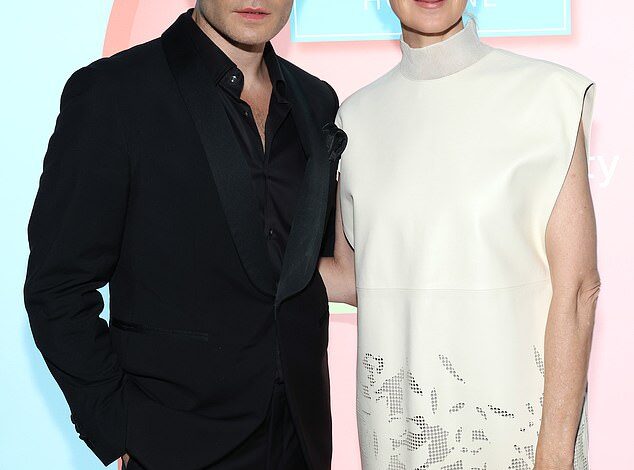 Ed Westwick and Kelly Rutherford Reunite at New York Event 13 Years After Gossip Girl Series Finale