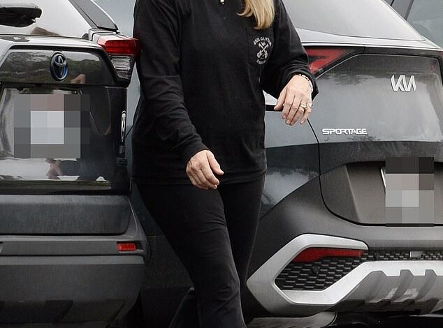 Title: "1980s Star Who Acted with Patrick Swayze and Jane Fonda Appears at 61 – Who Is She?"